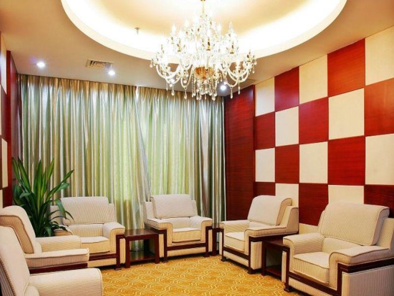 Crown International Hotel Csengtu Kültér fotó